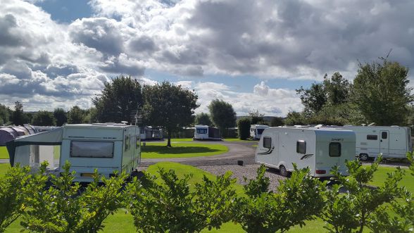 Wombleton Caravan and Camping Park 15567