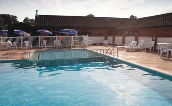 Merley Court Holiday Park 4766