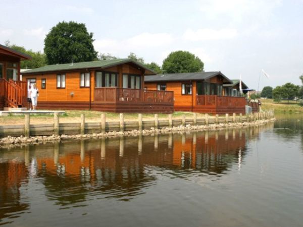 Lakeside Caravan Park 10016