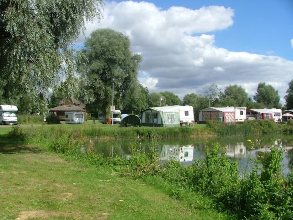 Wyton Lakes Holiday Park 13193