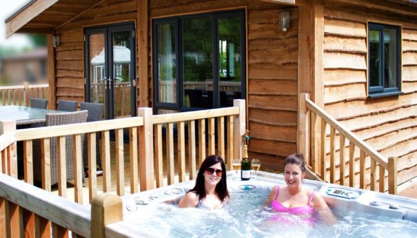 Woodthorpe Hall Caravan and Leisure Park 15063