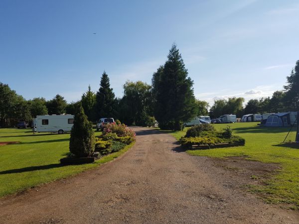 Lakeside Fisheries and Caravan Park 15686