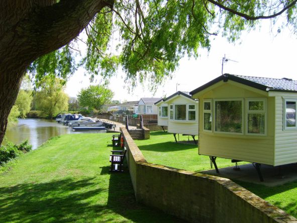 Quiet Waters Caravan Park 16140