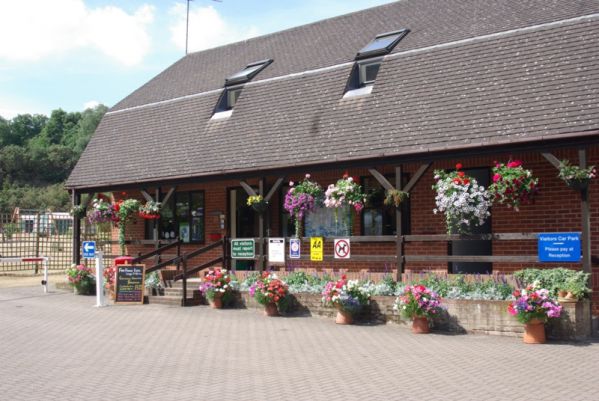 Gate House Wood Touring Park 16190