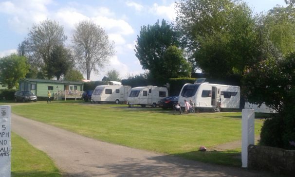 Yorkshire Hussar Inn & Holiday Caravan Park 16675