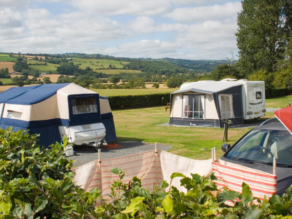 Daisy Bank Touring Caravan Park 17142