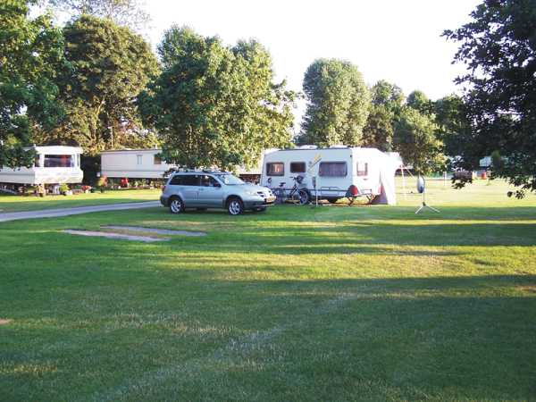 Island Meadow Caravan Park 5523