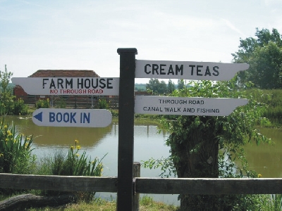 Holt Farm Camping & Caravanning 911