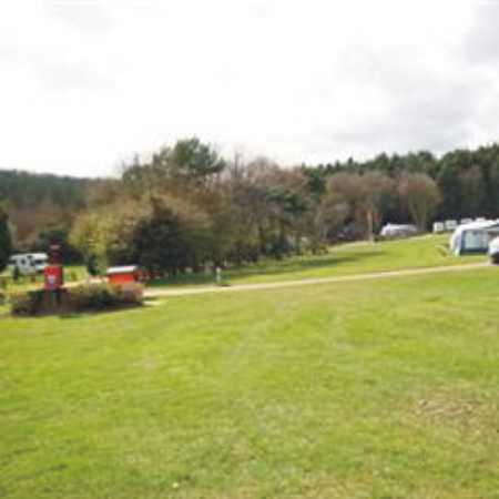 Holme Valley Camping and Caravan Park 9247