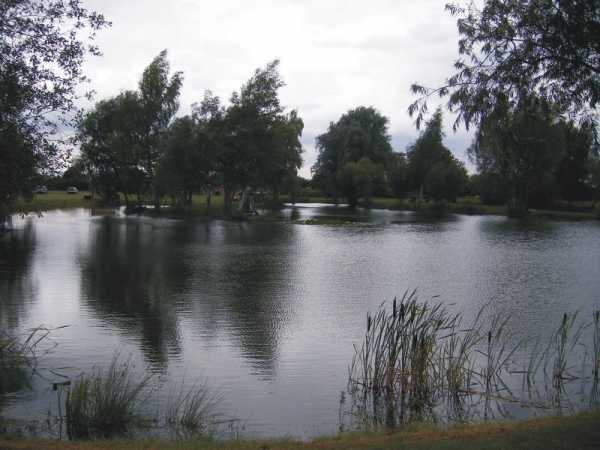 Lakeside Caravan Park 9658